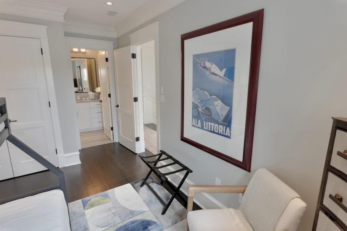 Luxurious Mansion In Logan Circle Private Parking Apartment Washington Bagian luar foto