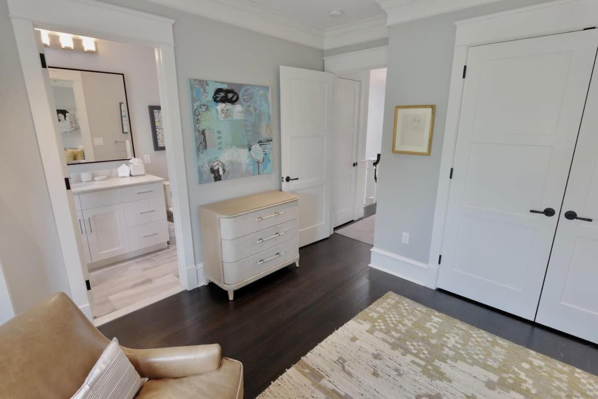 Luxurious Mansion In Logan Circle Private Parking Apartment Washington Bagian luar foto