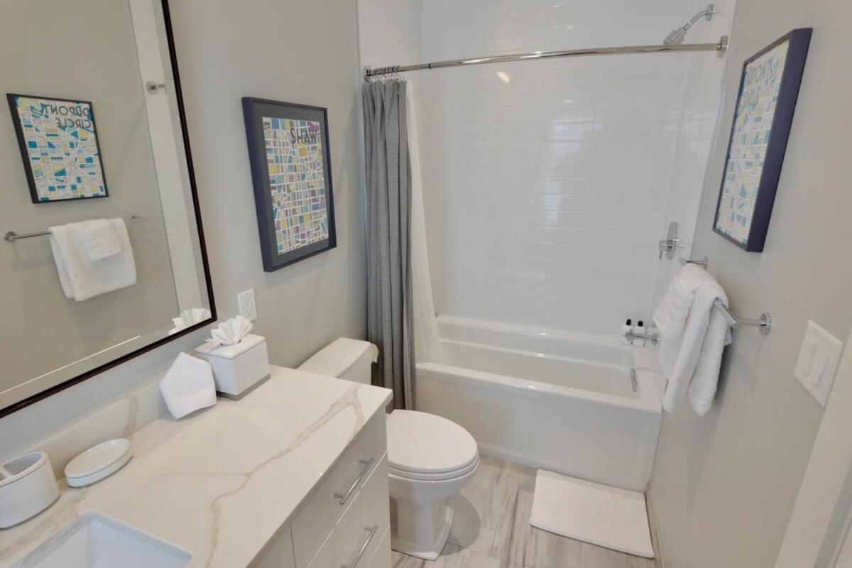 Luxurious Mansion In Logan Circle Private Parking Apartment Washington Bagian luar foto