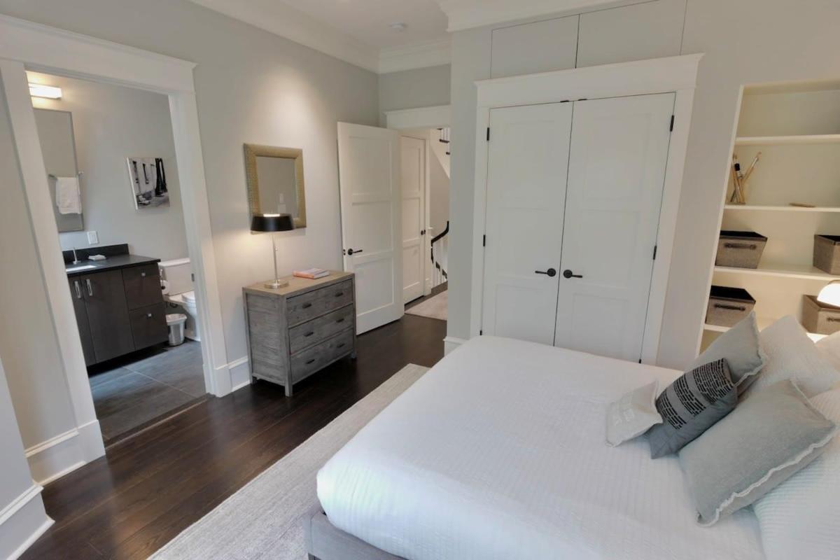 Luxurious Mansion In Logan Circle Private Parking Apartment Washington Bagian luar foto