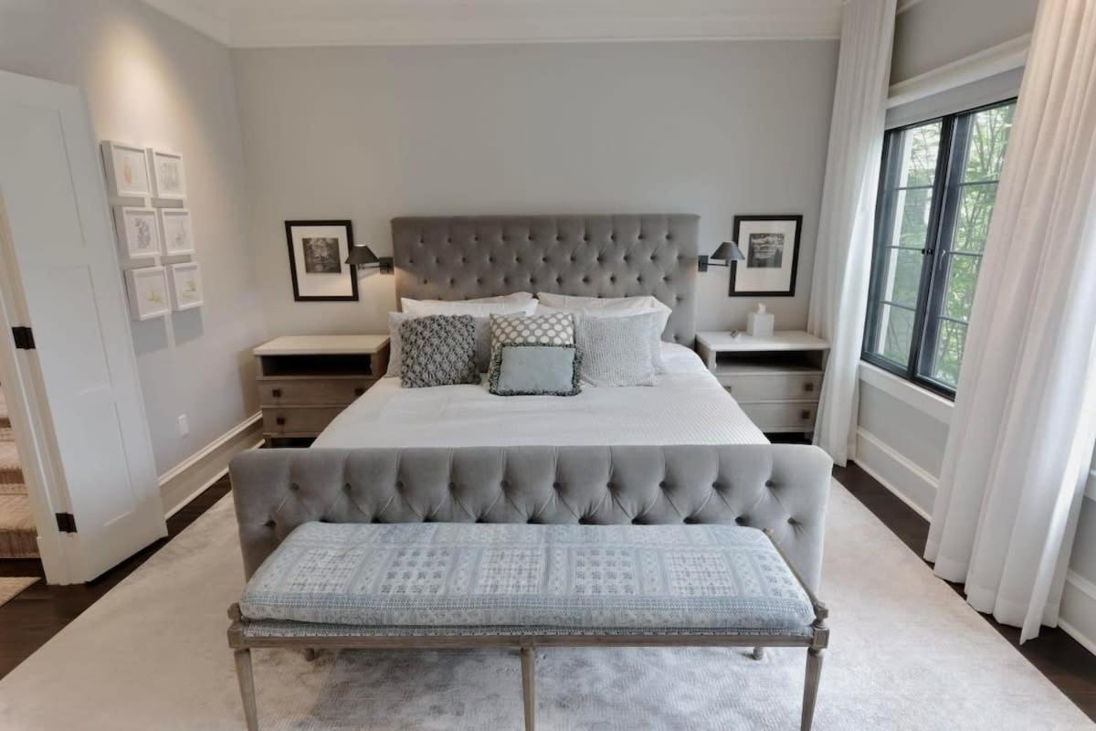 Luxurious Mansion In Logan Circle Private Parking Apartment Washington Bagian luar foto