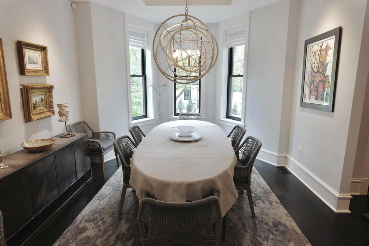 Luxurious Mansion In Logan Circle Private Parking Apartment Washington Bagian luar foto